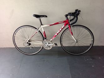 BICYCLE TREK 16 SPEED ROUTEBIKE SIZE 29 BRAND NEW