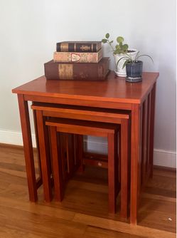 Cute Set of 3 Nesting End Tables
