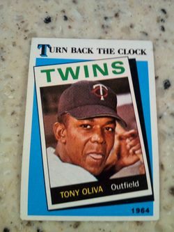 Vintage 1989 Topps baseball/ Tony Olivia/ twins/ outfield/1964 turn the clock back/ twenty- five years ago/ card #665