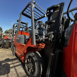 Toyota Forklift 8 Series. 5500 Lbs 