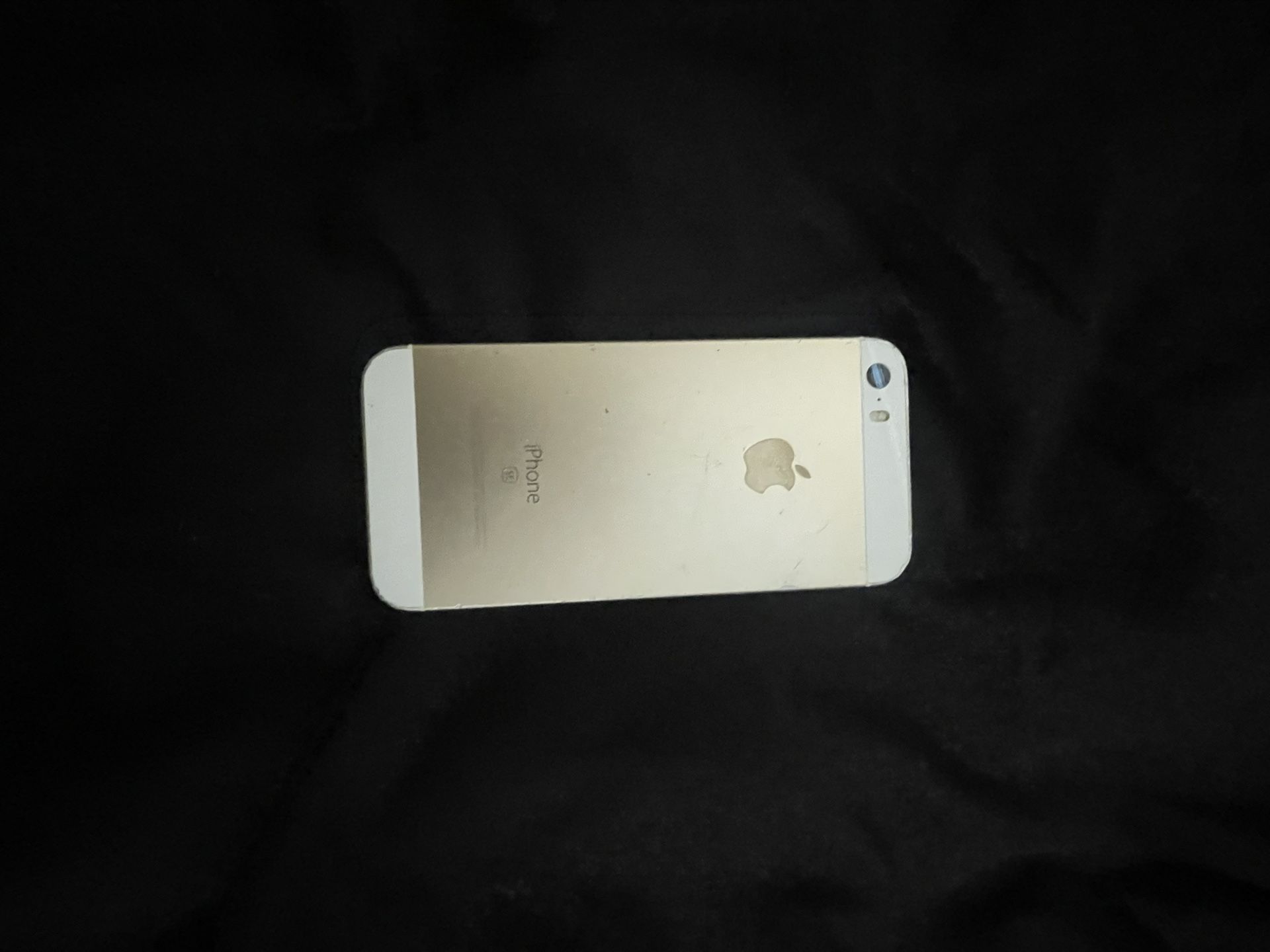 iPhone 5 Unlocked Still Turns On