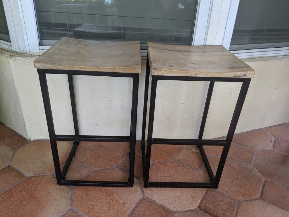 Counter Stools / Chairs