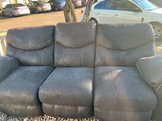 Couch and loveseat set power reclining