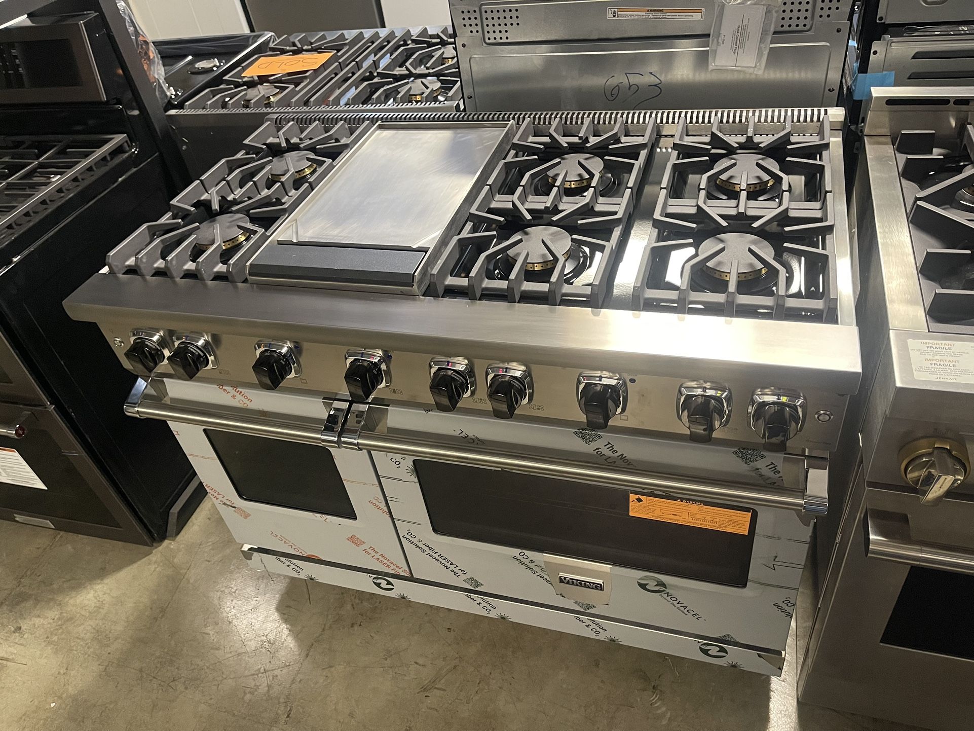 VIKING 48 INCH WIDE GAS RANGE WITH GRIDDLE !!! LABOR DAY SPACIAL !!