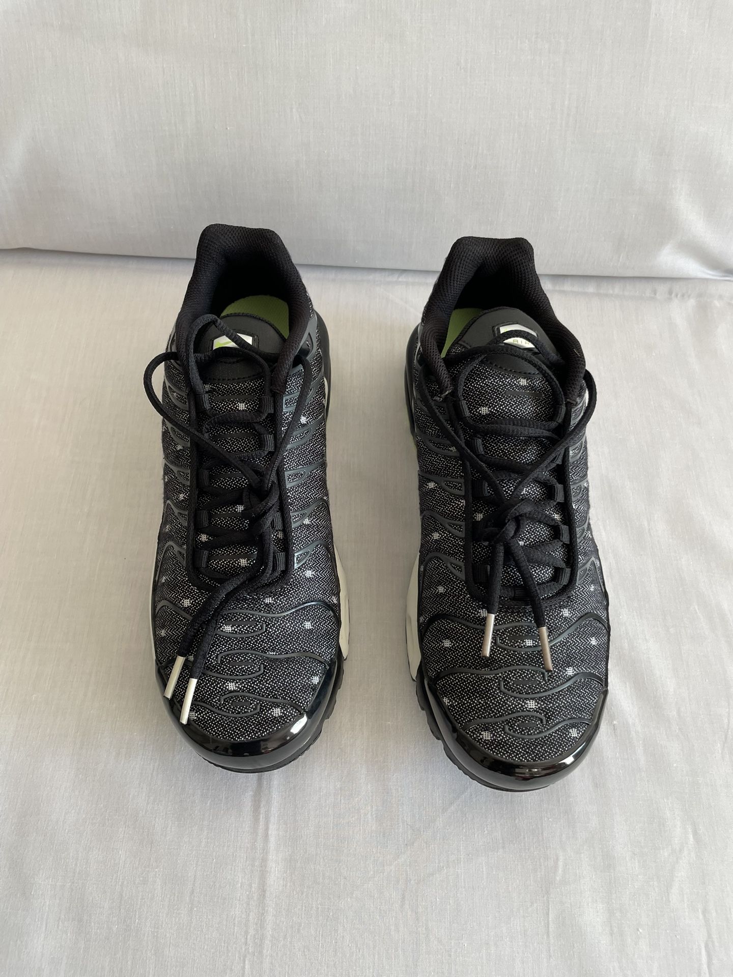 Nike Air Max Plus SE Black/Chrome - Summit White Noir/Blanc Sommet/Chrome - Final Sell
