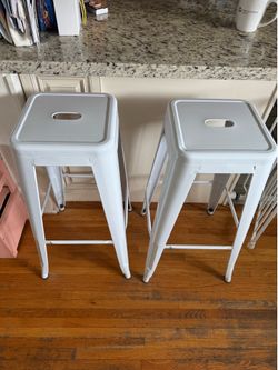Breakfast bar stools