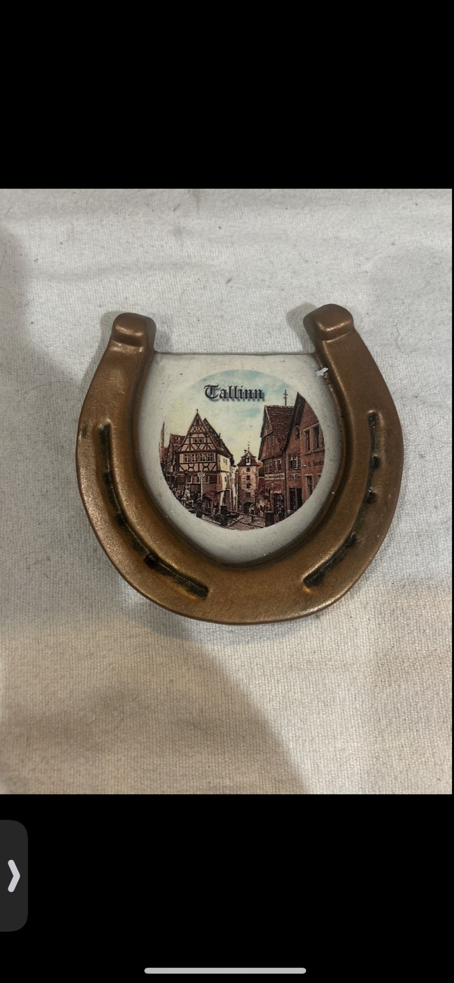 Tallinn Vintage Horseshoe