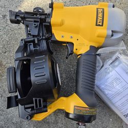 Dewalt Roofing Gun