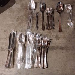 Silver-Tone Flatware Cutlery Set