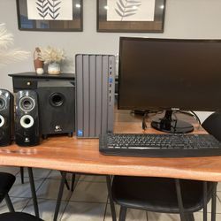 HP i5 Computer Desktop And Speakers 