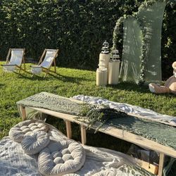 Event Arch - $16.00