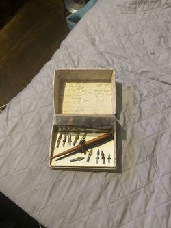 Calligraphy Wooden Pin Set