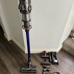 Dyson V11 Torque Drive