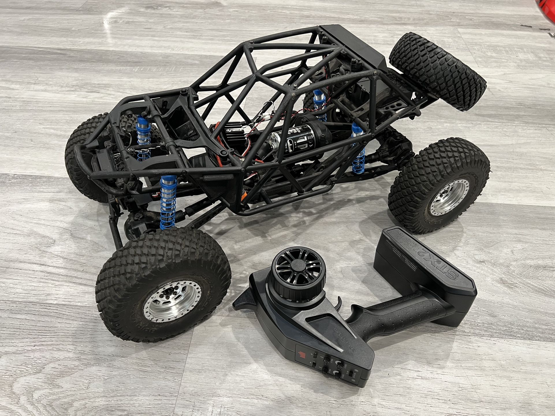 AXIAL RR10 Bomber 4WD Rock Racer RTR 