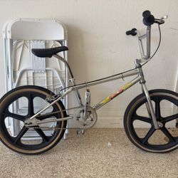 1992 GT  BMX 