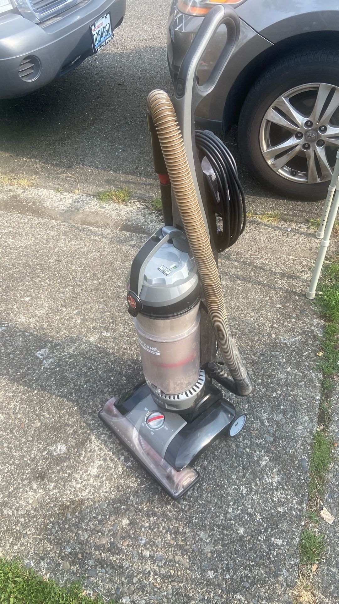 Hoover Vacuum. Price 20$. Pick Up. E72. And. Grandview. E. Tacoma
