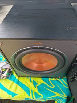 Klipsch R-120SW Subwoofer 12" 400W Powered Home Theater Subwoofer