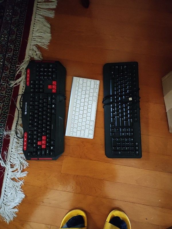 Apple, I buypower, and Dell Keyboards