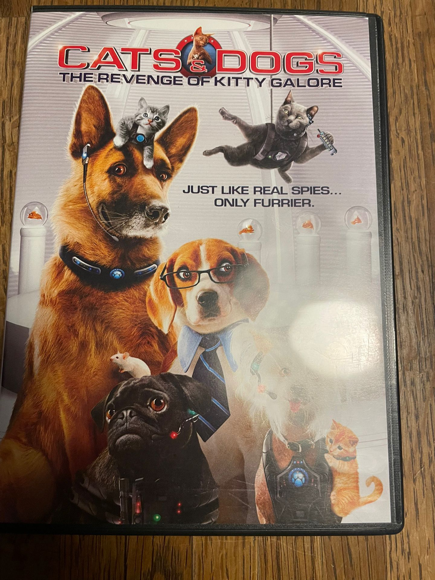 Cats And Dogs Revenge Of Kitty Galore