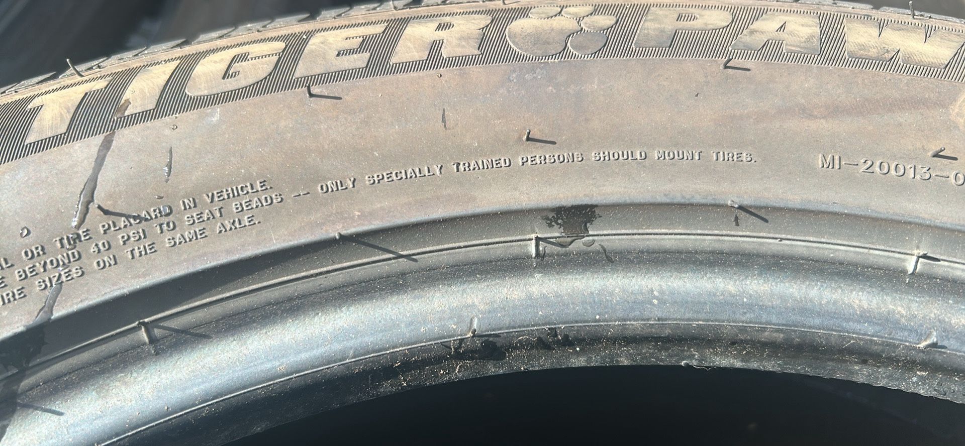 🔥 235/55R20 Uniroyal Tiger Paw Tires – Full Set 🔥 $160 Installed | $140 Cash & Carry Installation, Mount & Balance Included