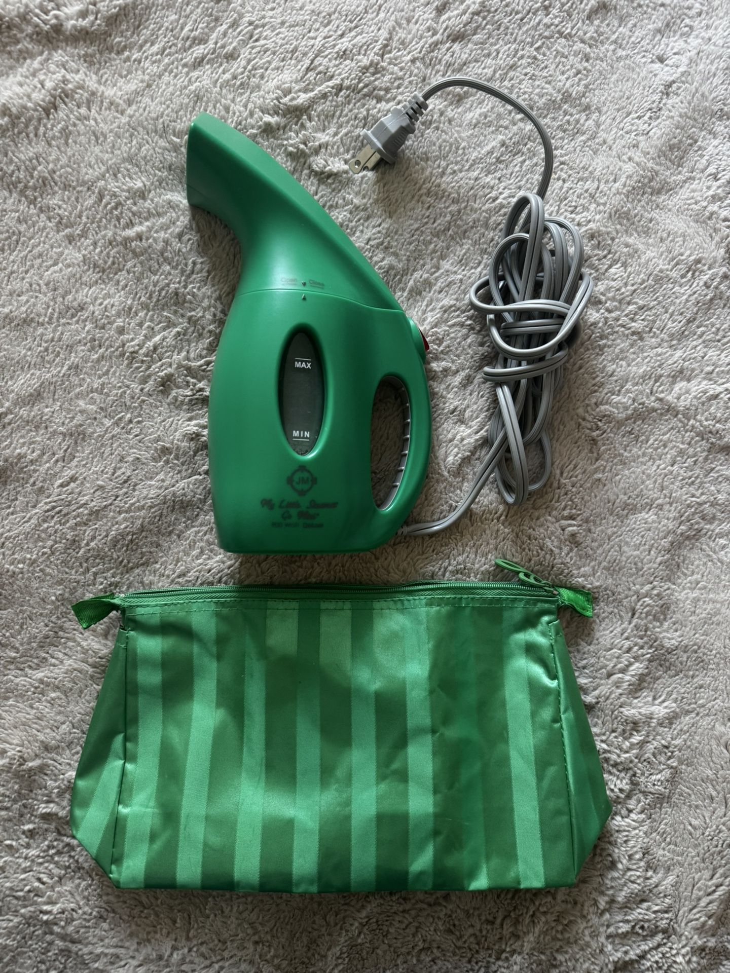 Travel Garment Steamer w Storage Bag $8