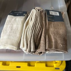 Brand new three pack  4-10 socks