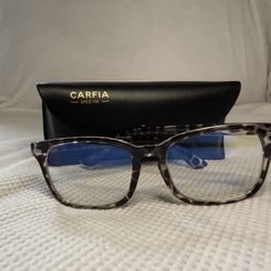 Eyeglass