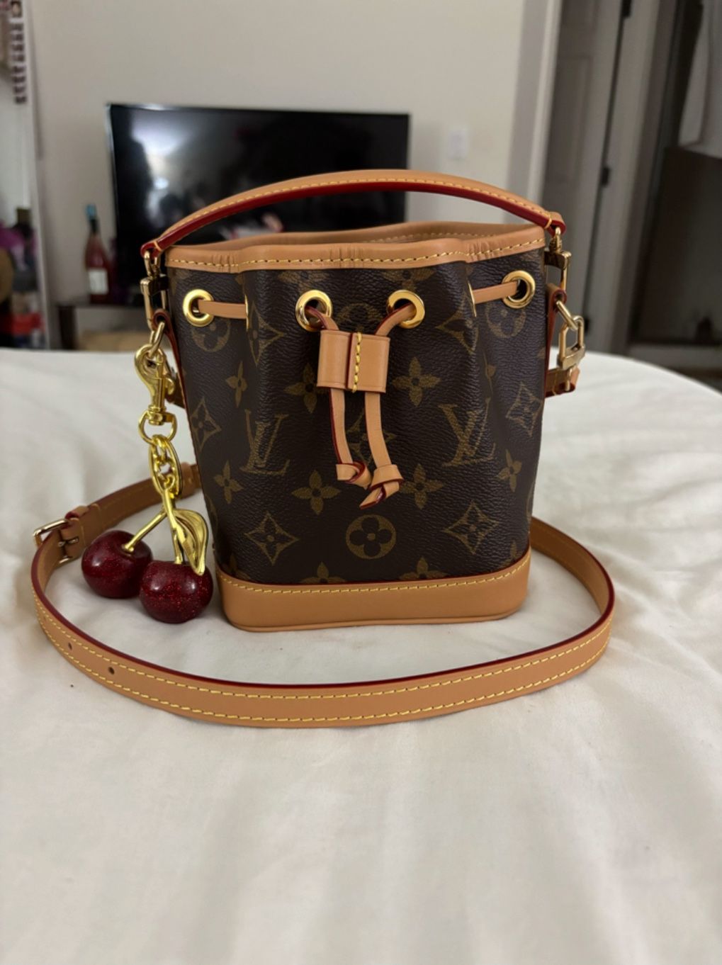 Louis Vuttion Bucket Bag