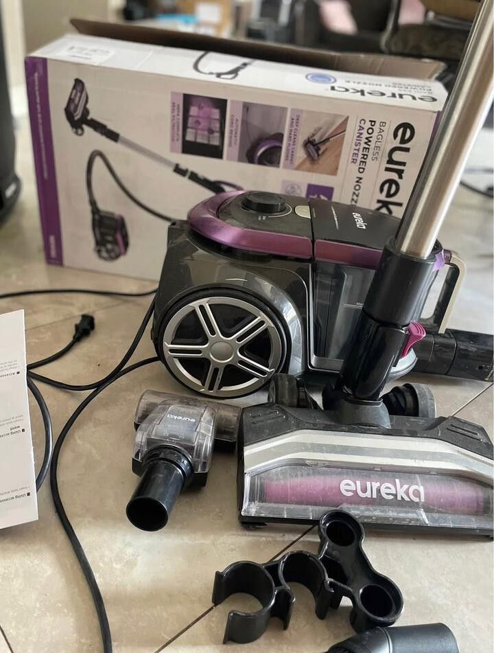 Eureka Power Nozzle Bagless Canister Vacuum anti-tangle technology, deep cleans carpets retail $250