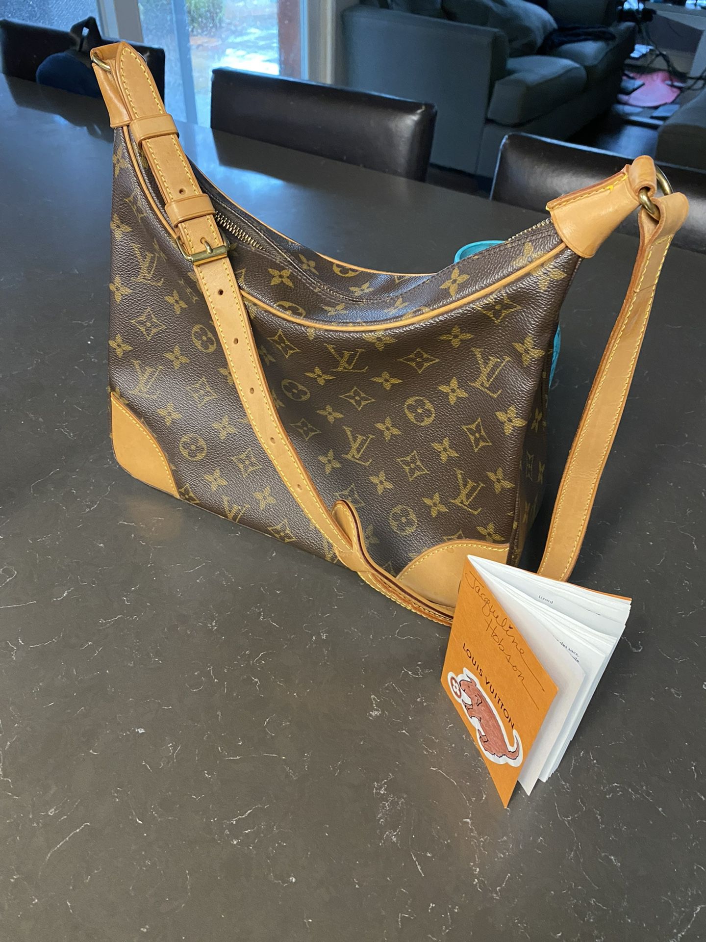 Authentic LV Purse for Sale in Clovis, CA - OfferUp