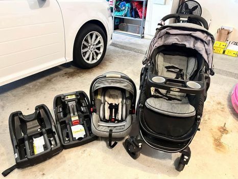 Graco Snugride 35 Infant Car Seat Travel System Plus Extra Base