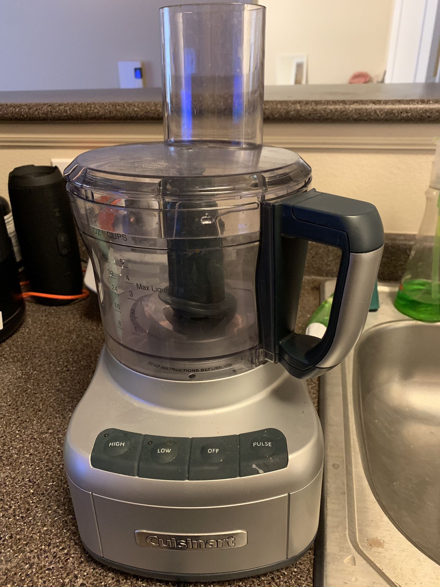 Cuisinart Food Processor, 8 cups for Sale in Renton, WA OfferUp