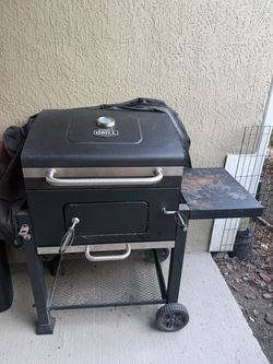 Asador de carbón