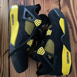 Jordan 4 Thunder Size 11