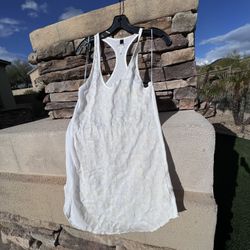 White tunic tanks women size medium by Joe’s with sparkle design