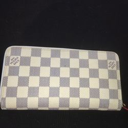 LADIES LEATHER WALLET