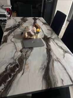 Dinning set marble