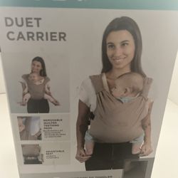 Duet Carrier