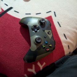 Xbox One Controllers $35 Each Or Both For $60