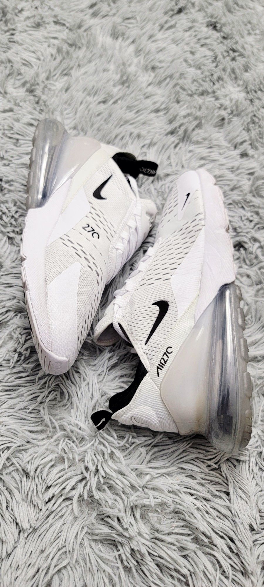 Size 11 Men's Nike Air Max 270 Running Shoes White AH8050-100.