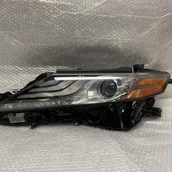 2018,2019,2020,2021,2022,2023 Toyota Camry Left Headlight