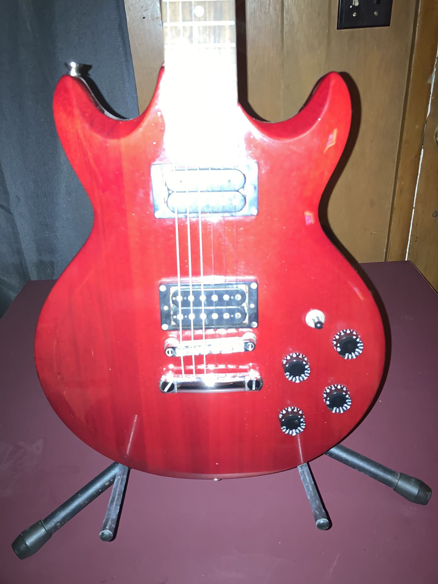 Ibanez Gio GAX70 SG w/amp