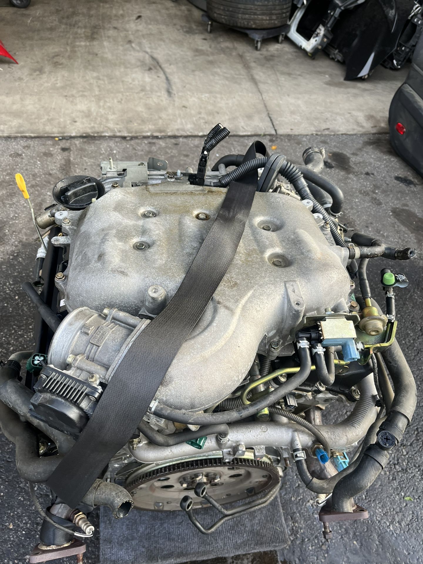 Nissan Infiniti G35 350z Engine Part