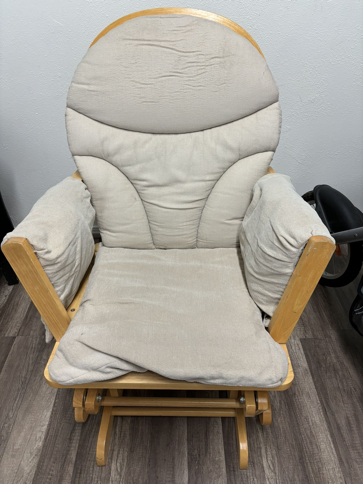 Nursery Rocking Chair 