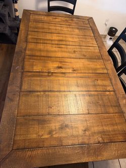 Dining room table