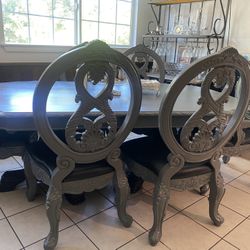 Dining Table & Chais