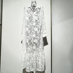 A PEA IN THE POD® floral white maternity dress Medium 