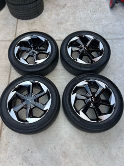 Set of Kia Sorento 19in wheels 5x114.3 (5x4.5) Tires 235/55r19 fit Carnival Hyundai Mazda Lexus