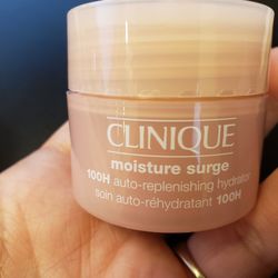 New Unused Clinique Moisture Surge 100h