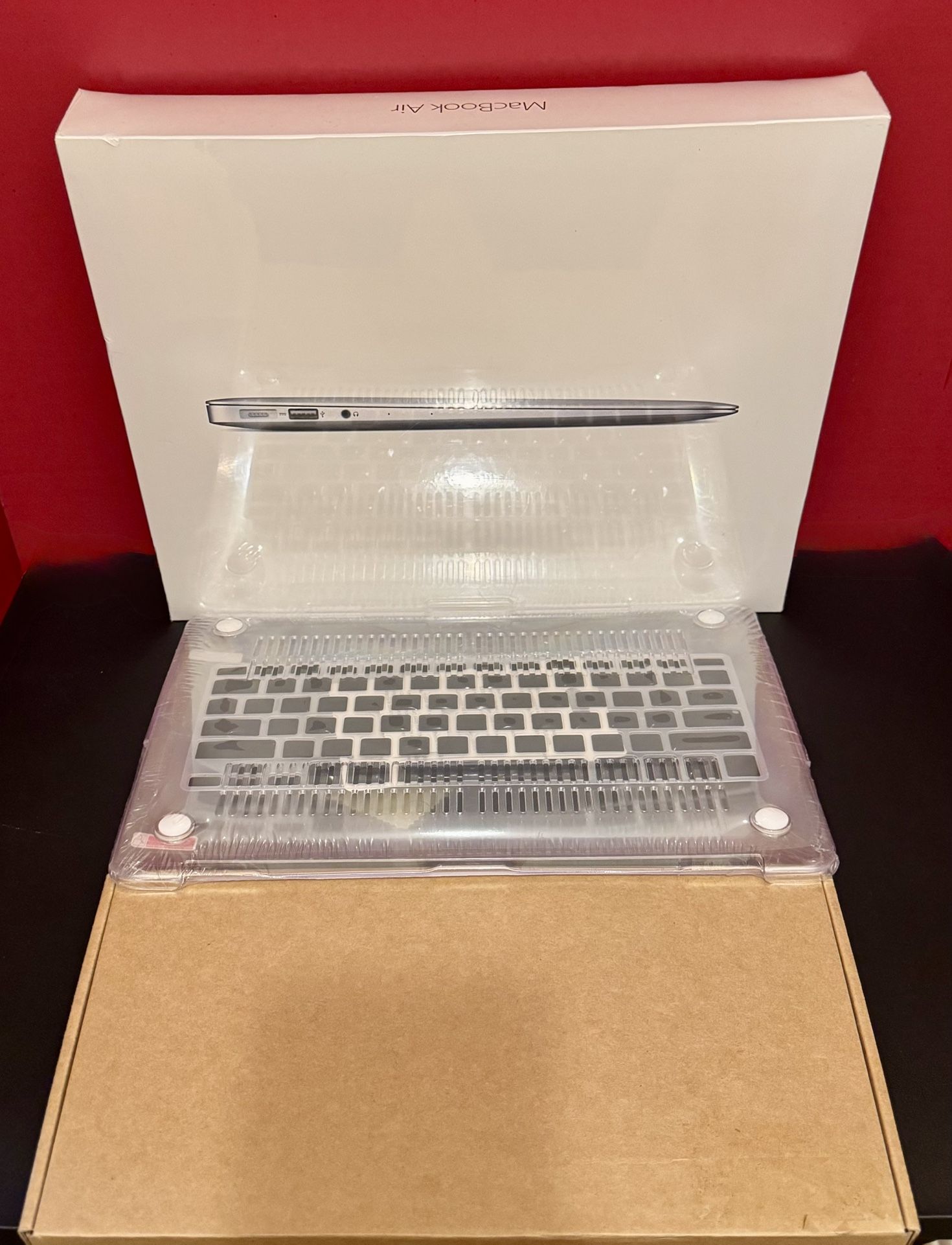 (New/Sealed) Apple MacBook Air 13” Laptop Bundle